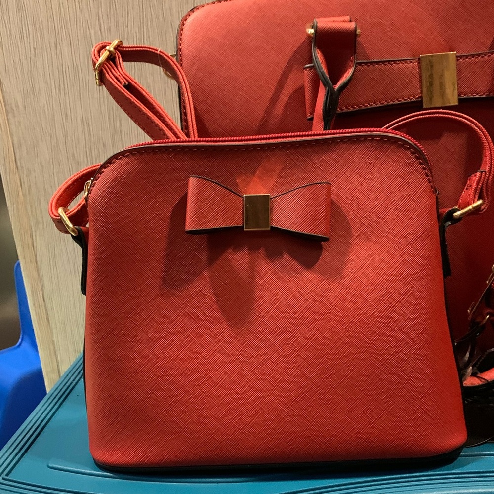 ✨NWT✨Three Piece Set of Red Handbags - Picture 4 of 12